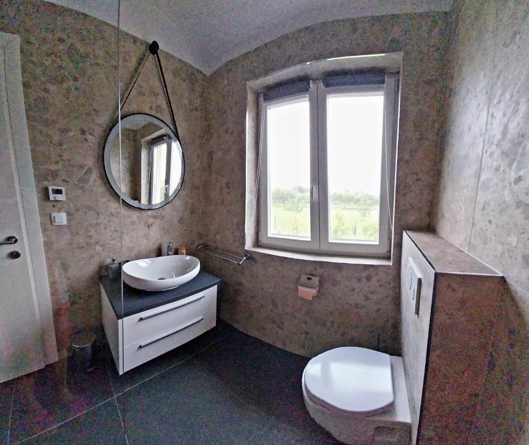 Vila Dubravka - Schoen Und Komfortabel Inmitten Von Olivenbaeumen Und Weinbergen Mit Whirlpool Valtura Εξωτερικό φωτογραφία