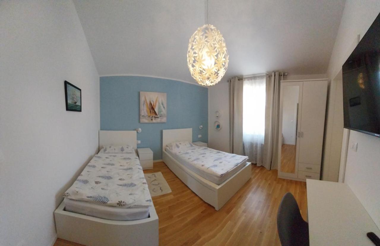 Vila Dubravka - Schoen Und Komfortabel Inmitten Von Olivenbaeumen Und Weinbergen Mit Whirlpool Valtura Εξωτερικό φωτογραφία
