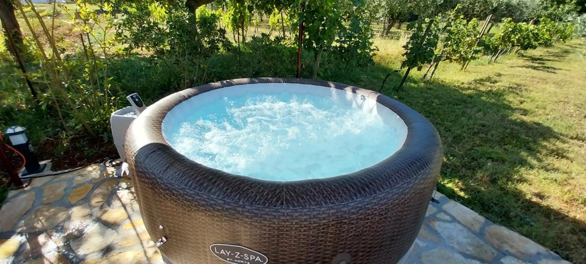 Vila Dubravka - Schoen Und Komfortabel Inmitten Von Olivenbaeumen Und Weinbergen Mit Whirlpool Valtura Εξωτερικό φωτογραφία